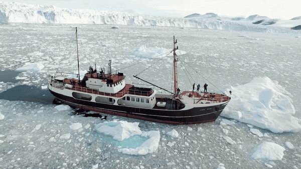 Research vessel M/V Cape Race